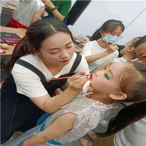 兰州化妆学校