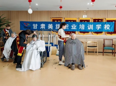 美发学校有没有实操